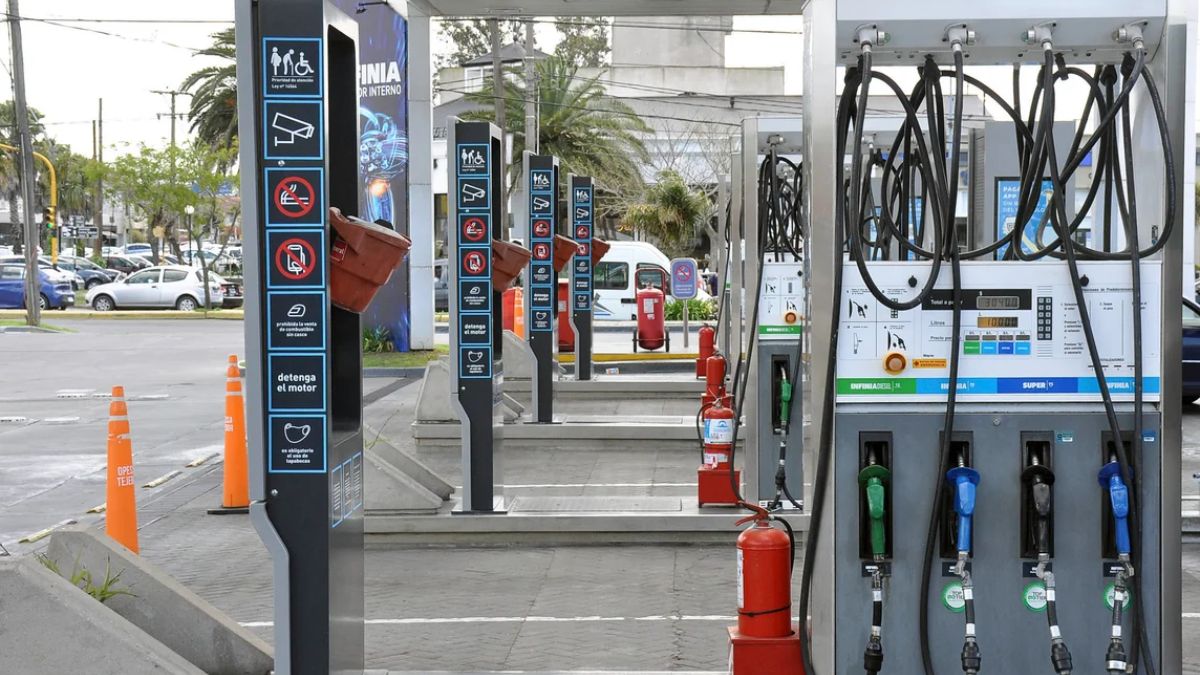 Desde el próximo viernes vuelven a aumentar los combustibles