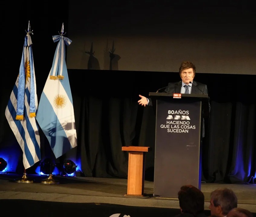 Milei asumió como presidente del Mercosur y dijo que el Estado es una “asociación criminal”