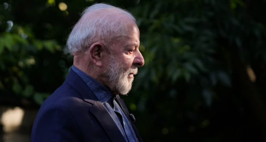 Lula da Silva fue hospitalizado y operado de urgencia por una hemorragia en el cerebro