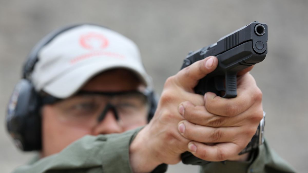 A partir de ahora, si tenes 18 años ya podrás comprar un arma