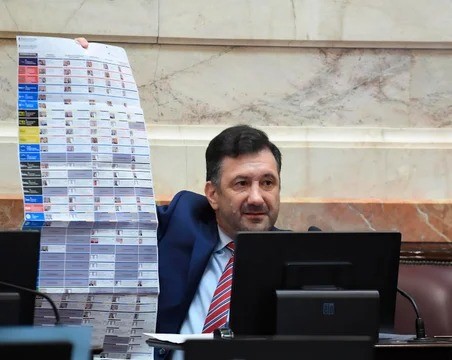 Senadores dejaron diferencias de lado y se unieron para expulsar a Kueider