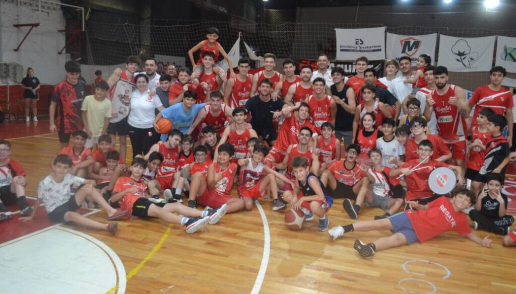 Regatas se impuso a Hindú y llevó a un quinto juego la definición del Pre Federal