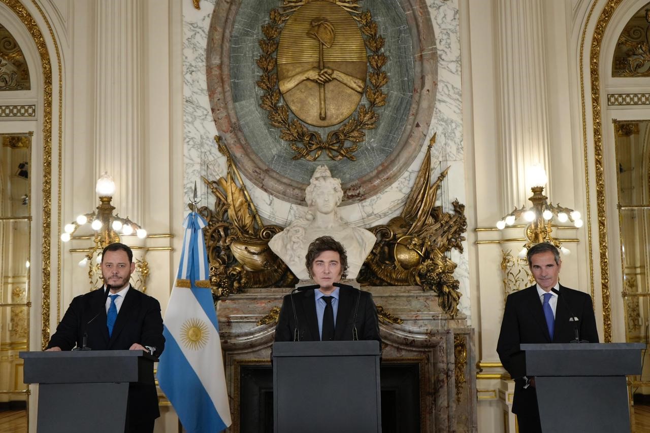 Milei presentó el Plan Nuclear  y se ilusiona con que Argentina  “sea pionera en el mundo”